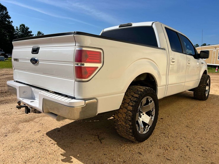 2010-ford-f150-xlt-image-3