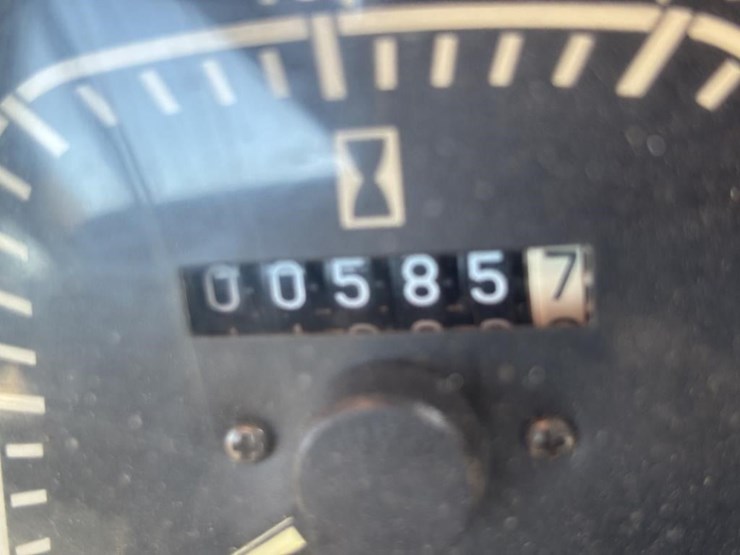 1993-ford-6640-image-48