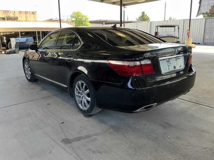2008-lexus-ls-460-sdn-image-5