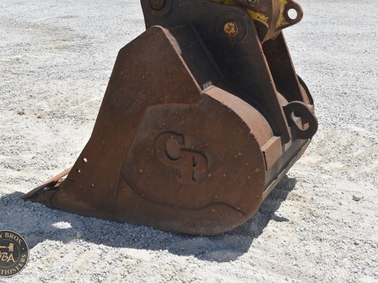 2014-kobelco-sk260sr-lc-3-image-21