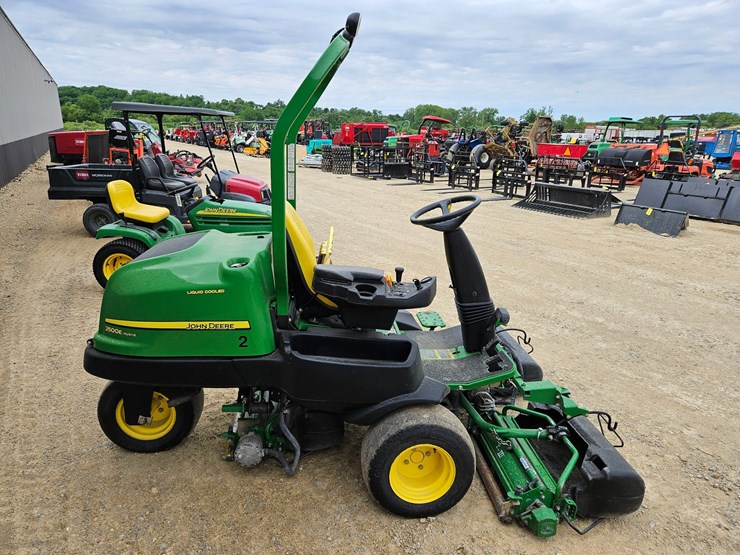 john-deere-2500e-image-6