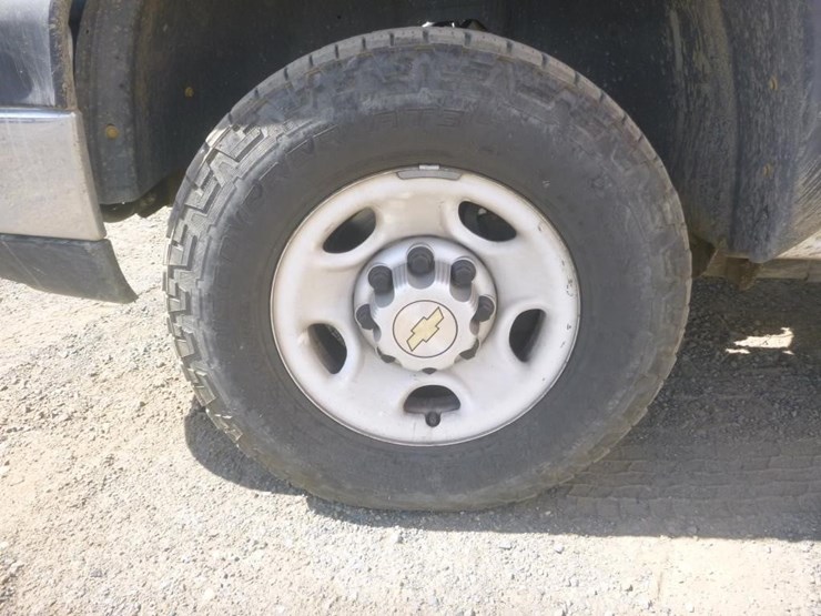 2007-chevrolet-2500-image-17