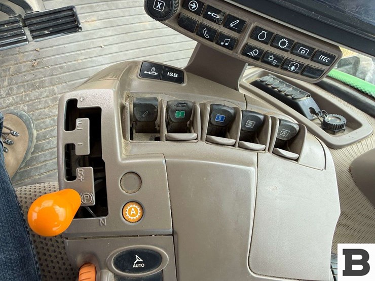 2018-john-deere-8270r-image-59