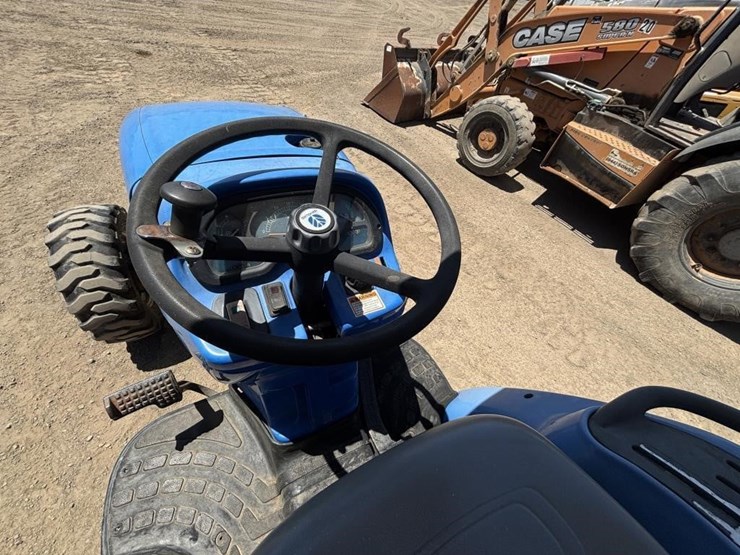new-holland-tc29da-image-22