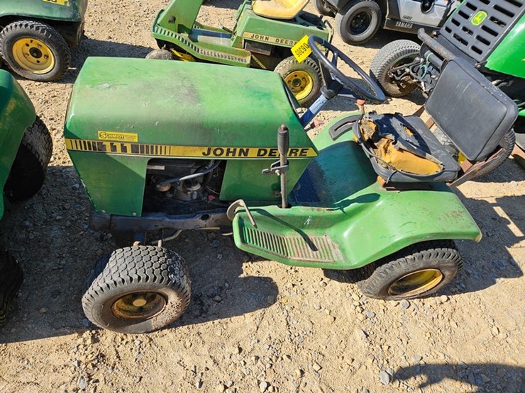 john-deere-111-image-2