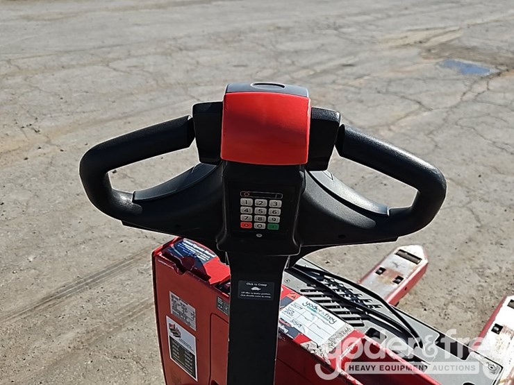 2014-raymond-102tf45l-image-10