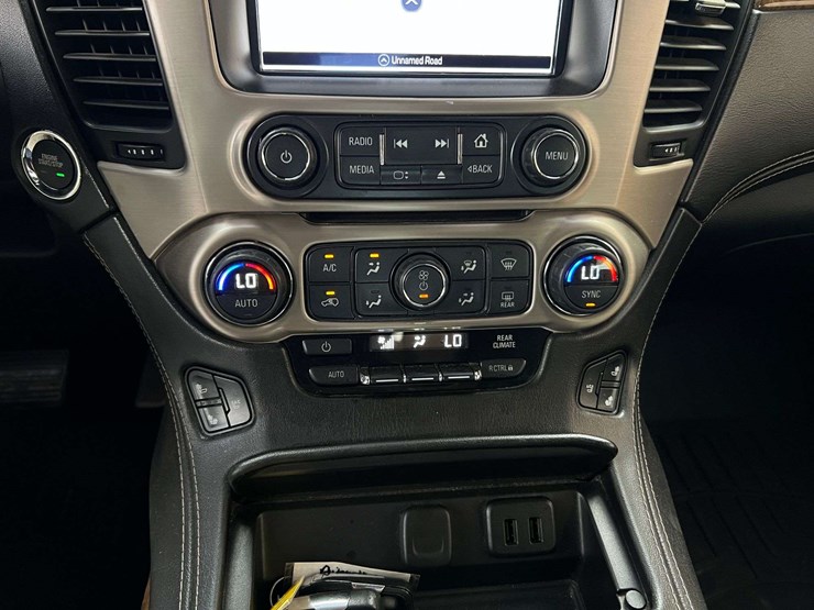 2016-gmc-yukon-denali-image-40