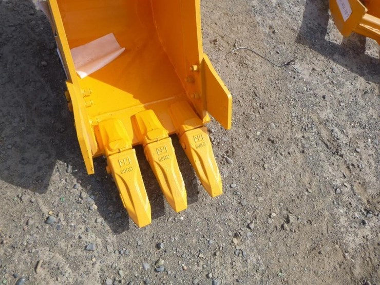 caterpillar-303-image-6