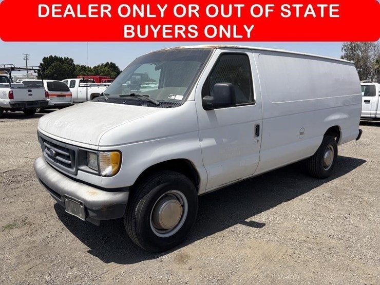 2003-ford-e350-sd-image-1