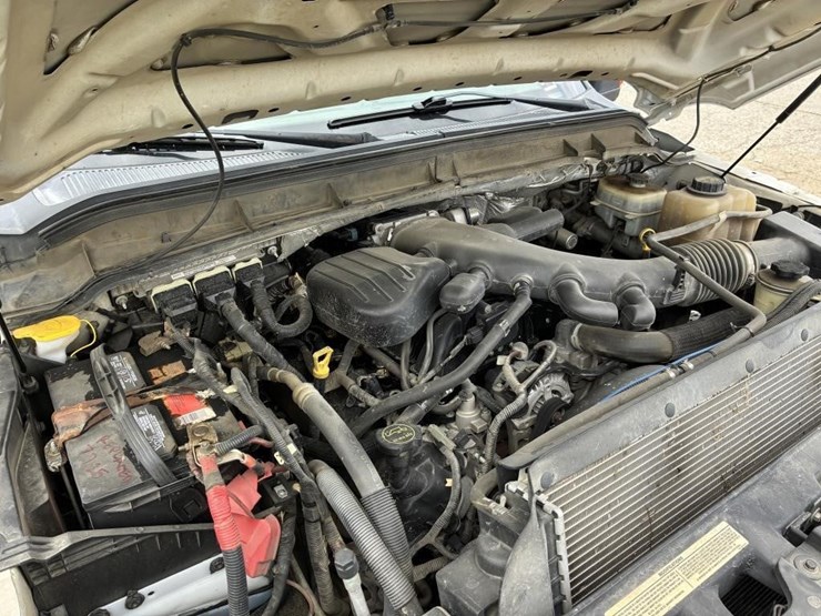 2012-ford-f550-image-7
