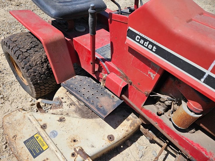 cub-cadet-382-image-10