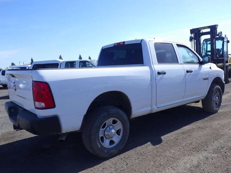 2017-dodge-2500-image-3