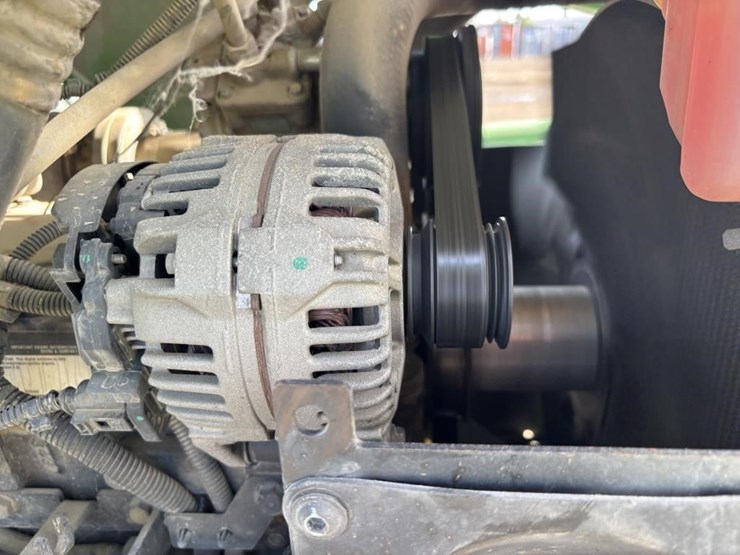 2006-john-deere-5225-image-59