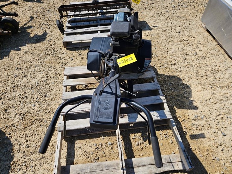 #5048-•-yard-machine-roto-tiller-image-4