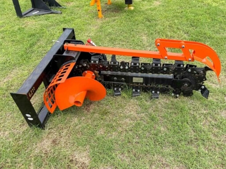 d39-skid-steer-trencher-image-1