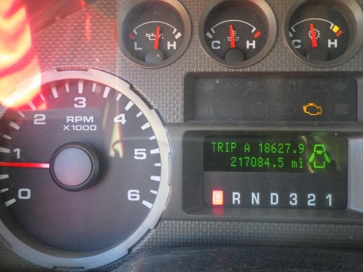 2008-ford-f350-image-16