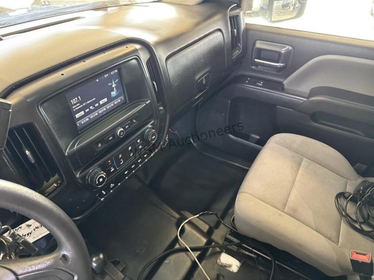 2018-chevrolet-silverado-3500hd-image-20