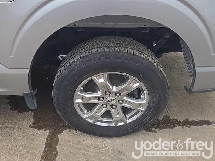 2021-ford-f150-xlt-image-10