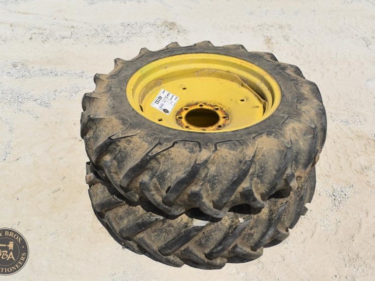 deere-tires-image-1