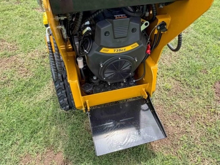 agt-mx-crt23-mini-track-loader-image-4