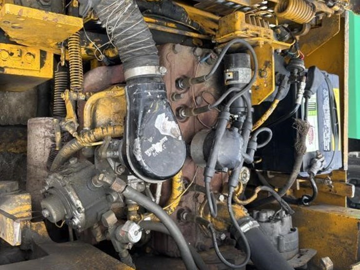 caterpillar-t40b-image-25