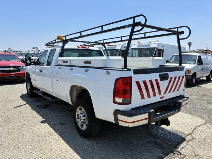 2012-gmc-2500hd-image-4