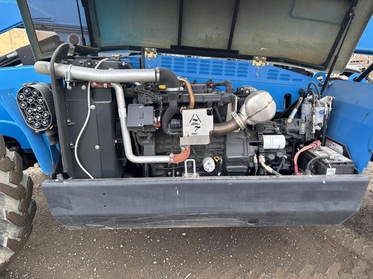 2019-genie-gth844-image-42