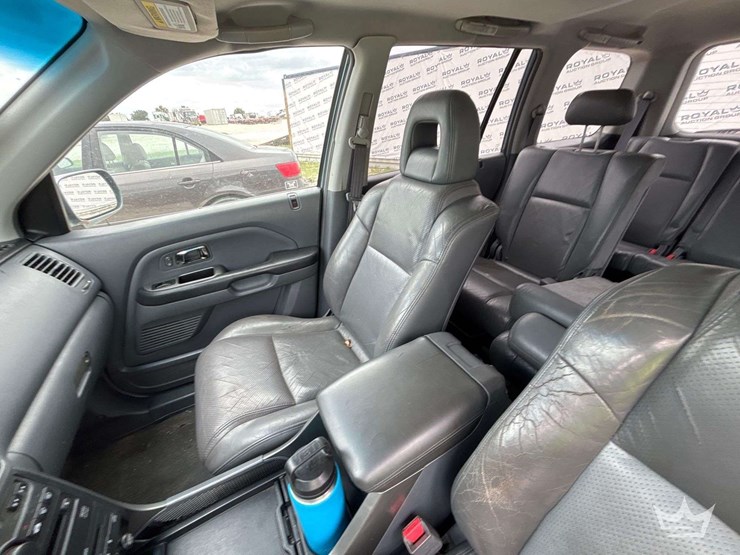 2005-honda-pilot-image-16