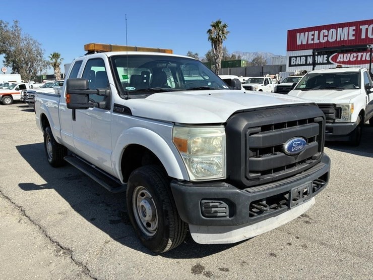 2011-ford-f250-sd-image-2