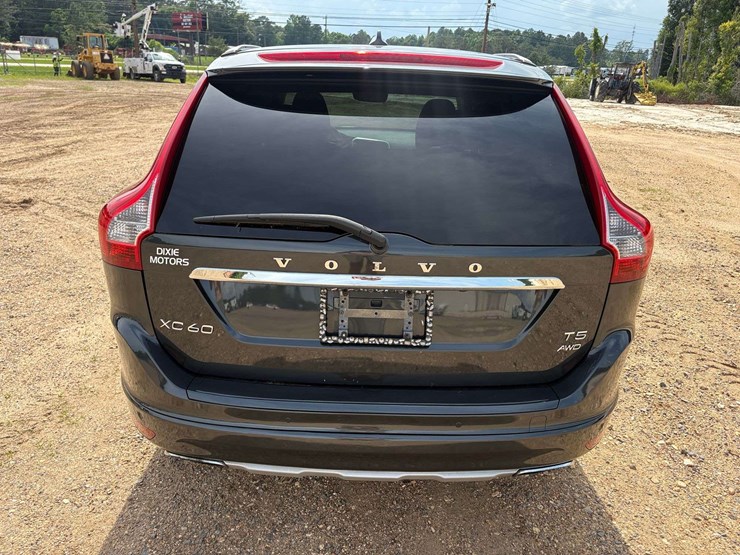 2016-volvo-xc60-image-5