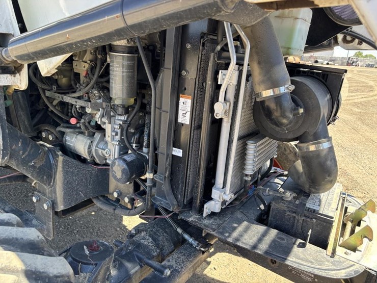 2020-bobcat-ct5558-image-47