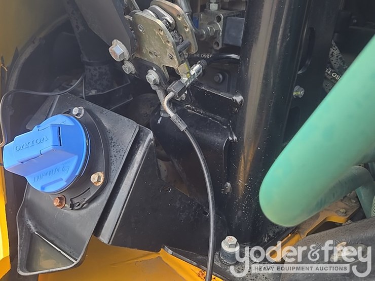 2021-volvo-a25g-image-45