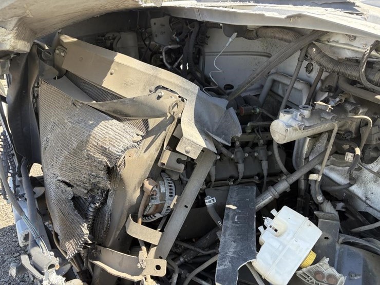 2023-ford-f650-image-7