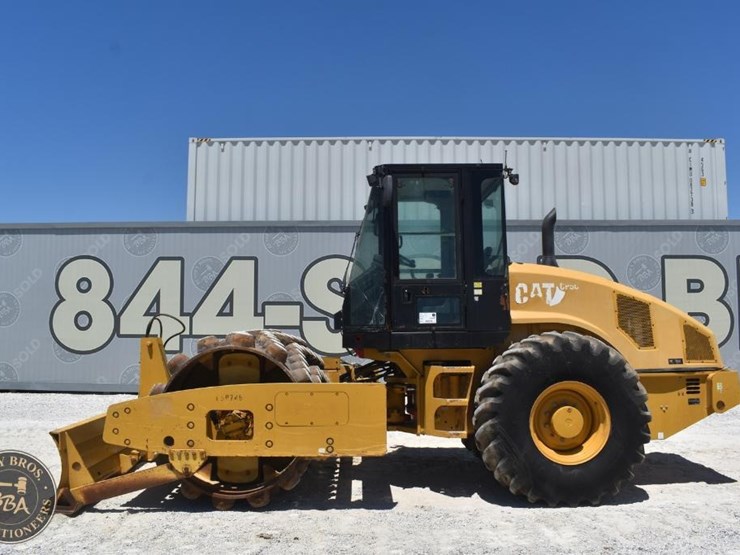2012-caterpillar-cp56-image-12