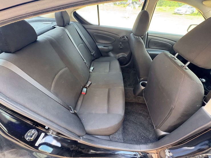 2019-nissan-versa-sedan-s-plus-(121,518-miles)-image-20