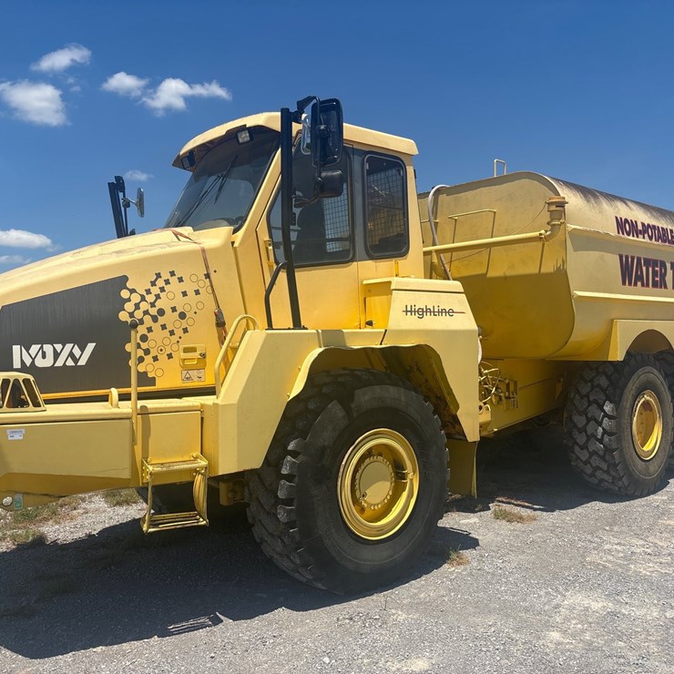 2004 MOXY MT26