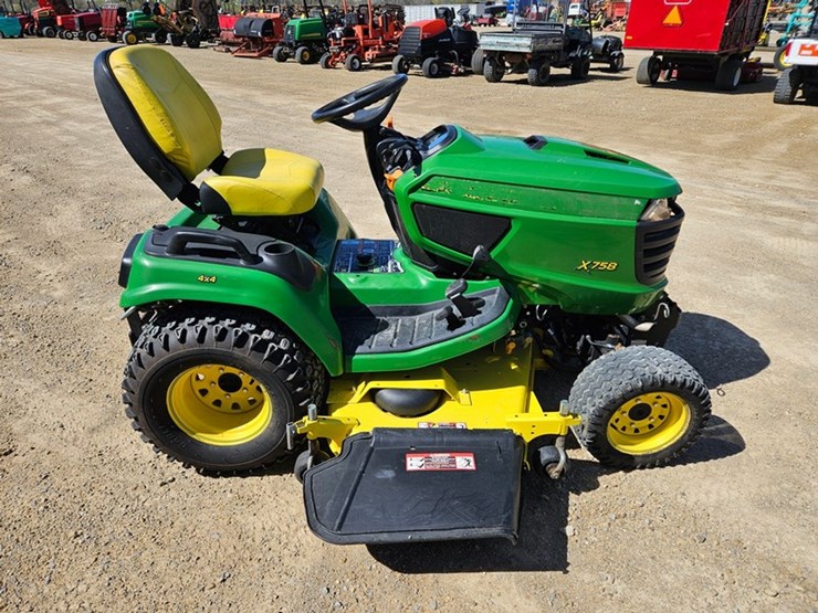 john-deere-x758-image-6