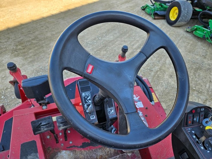 #5030-•-toro-ground-master-4000d-4x4-wide-area-mower-image-33
