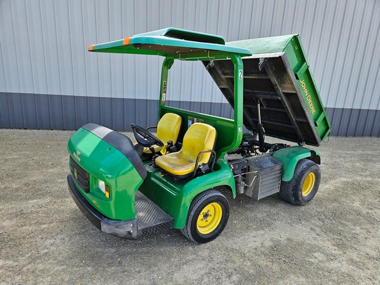 2020-john-deere-gator-image-9