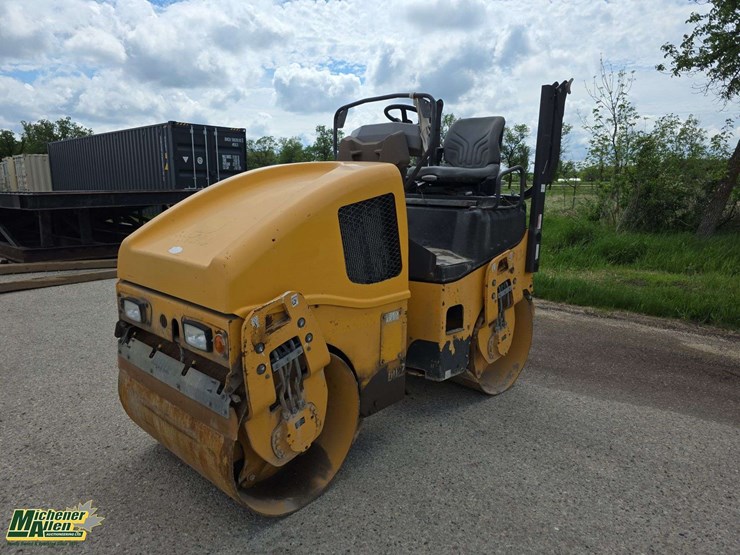 2012-volvo-dd22-image-1