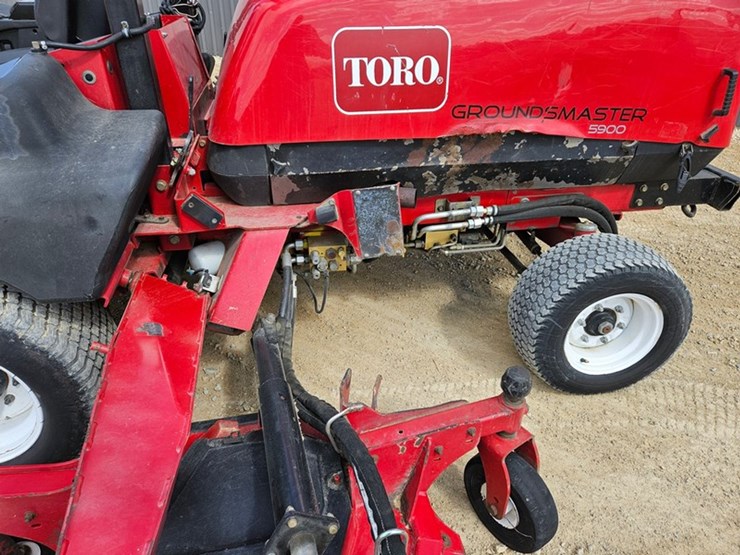 toro-groundsmaster-5900-image-13