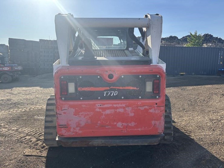 2018-bobcat-t770-image-8