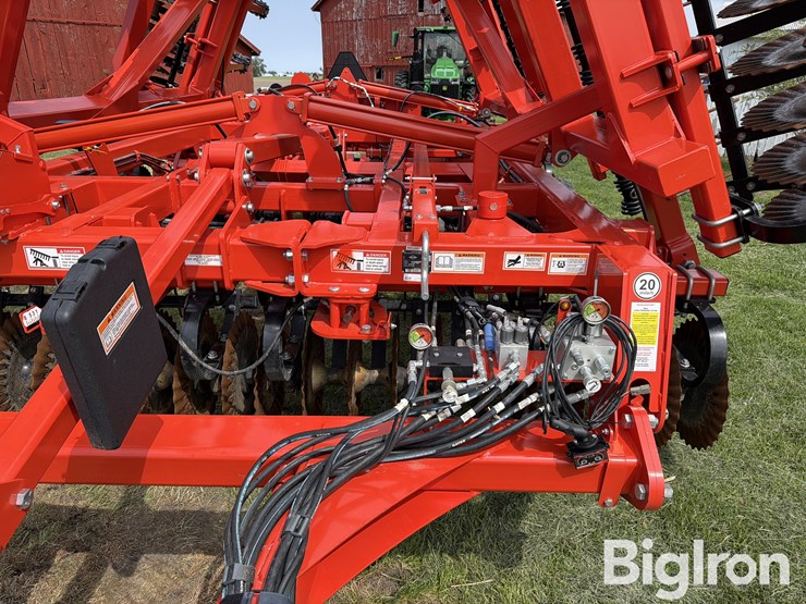2020-kuhn-krause-8010-30-image-12