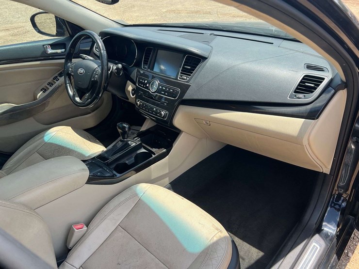 2014-kia-cadenza-4-door-sedan-(155,518-miles)-image-18