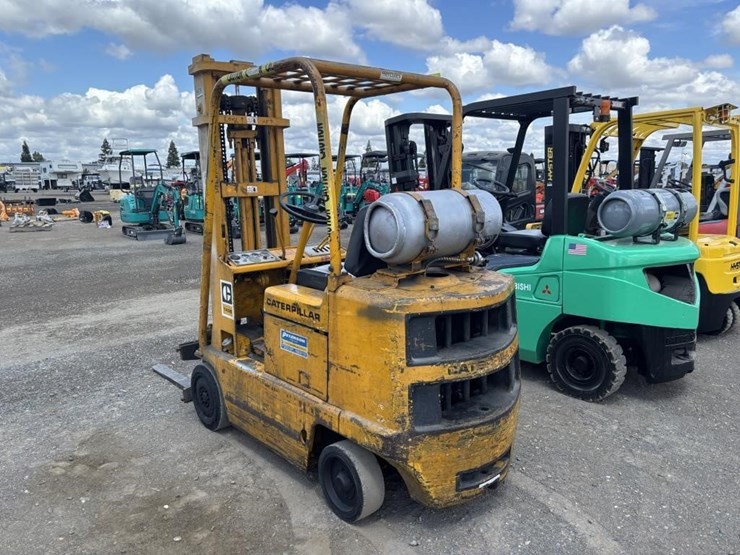 caterpillar-t40b-image-4