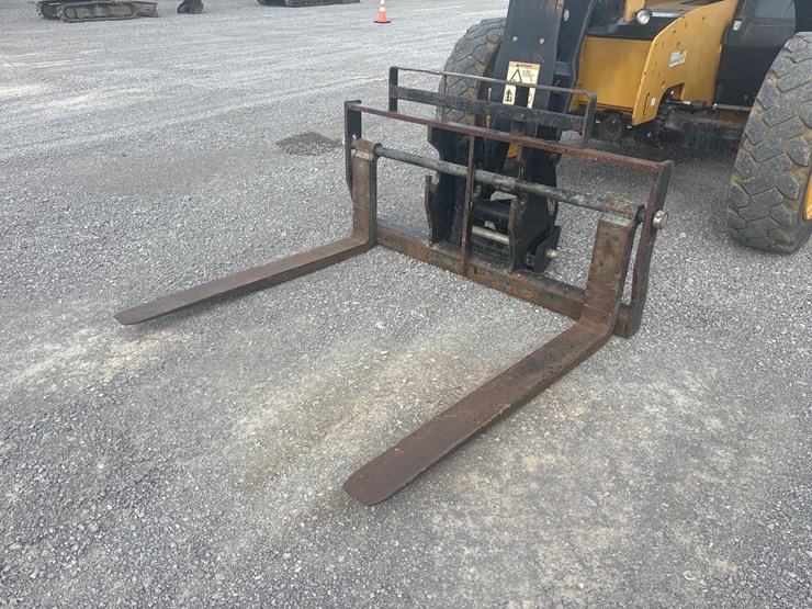 caterpillar-tl642d-image-7