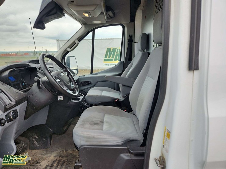 2017-ford-transit-image-17