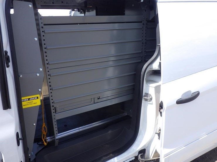 2020-ford-transit-connect-image-7