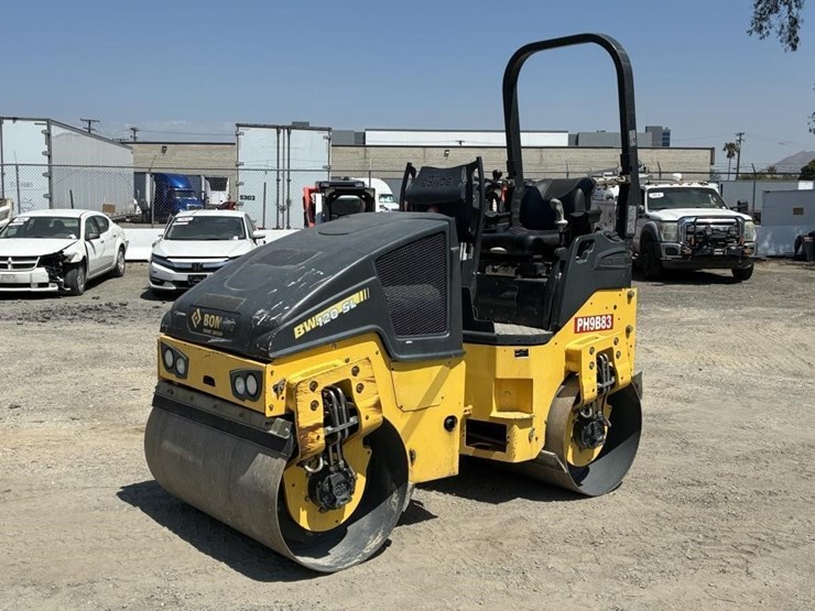 2019-bomag-bw120-image-1