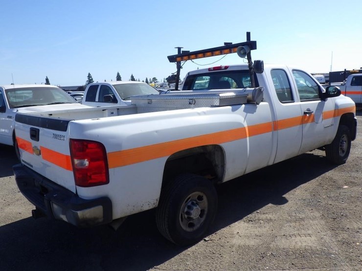 2008-chevrolet-2500-image-3